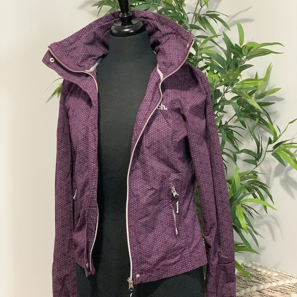BENCH BBQ JACKET | WINDBREAKER | RAIN SNOW RESISTANT| EMBROIDERED | HIDDEN HOODY
